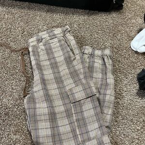 Tinseltown Men's Cargo Pants - Tan and Brown Plaid